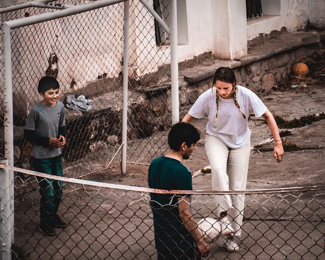 哈利伯顿11助攻导演逆转，步行者111-109险胜国王！萨博尼斯空砍25+16.